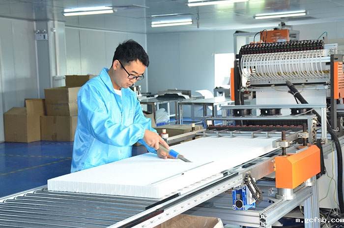 悠米游戏大厅生产车间